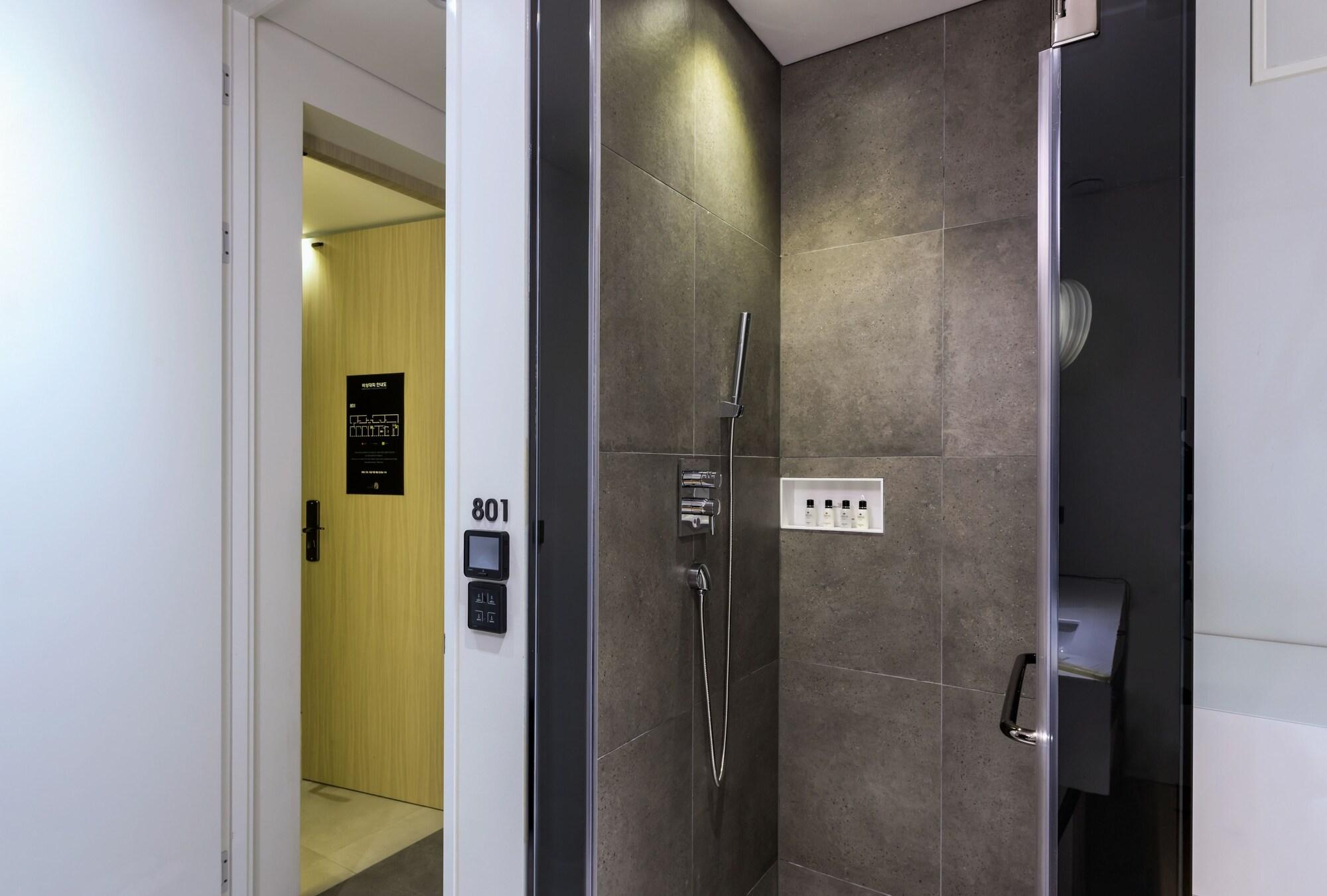 Hotel The Designers Kondae Seul Esterno foto