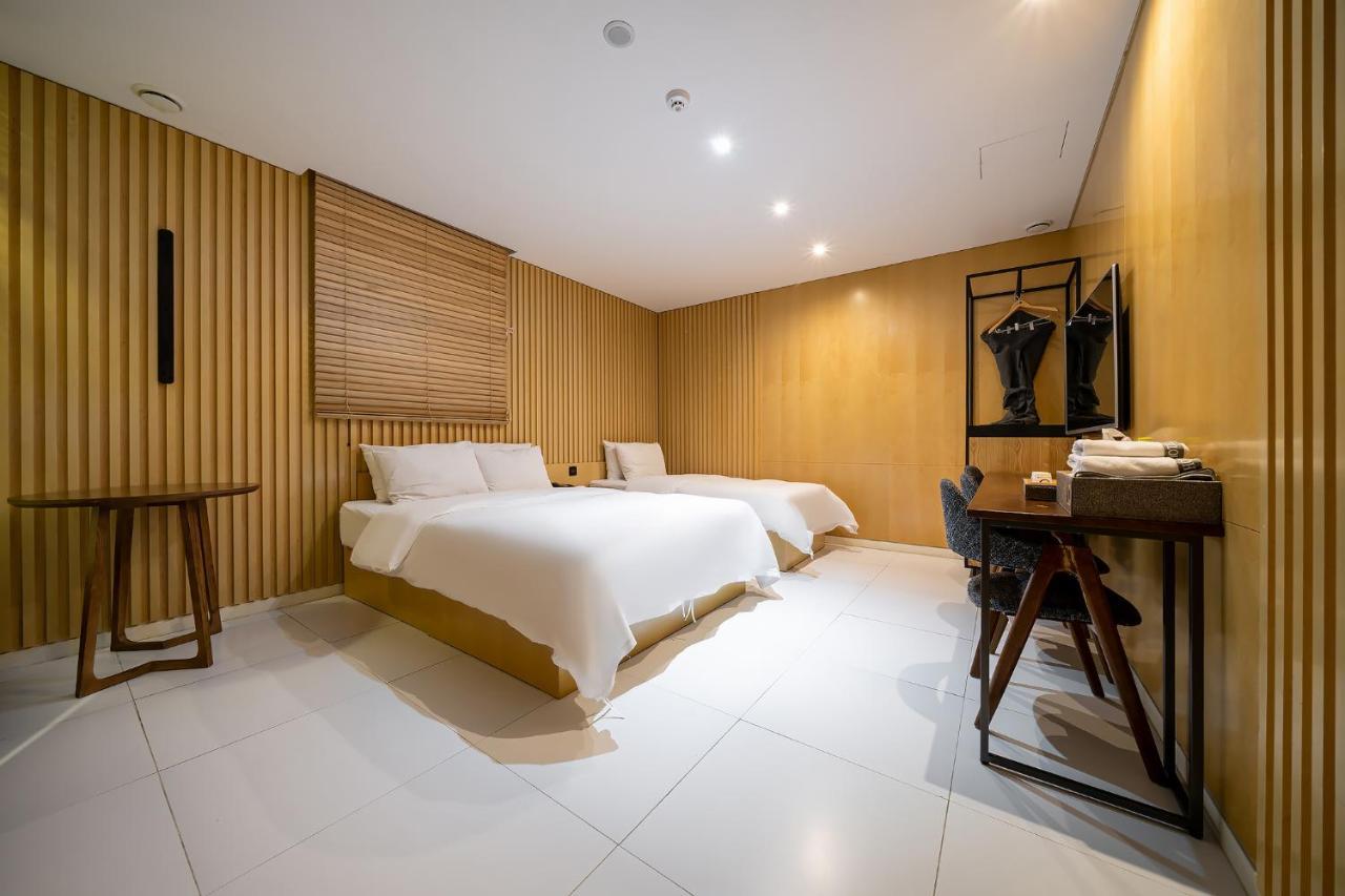 Hotel The Designers Kondae Seul Esterno foto