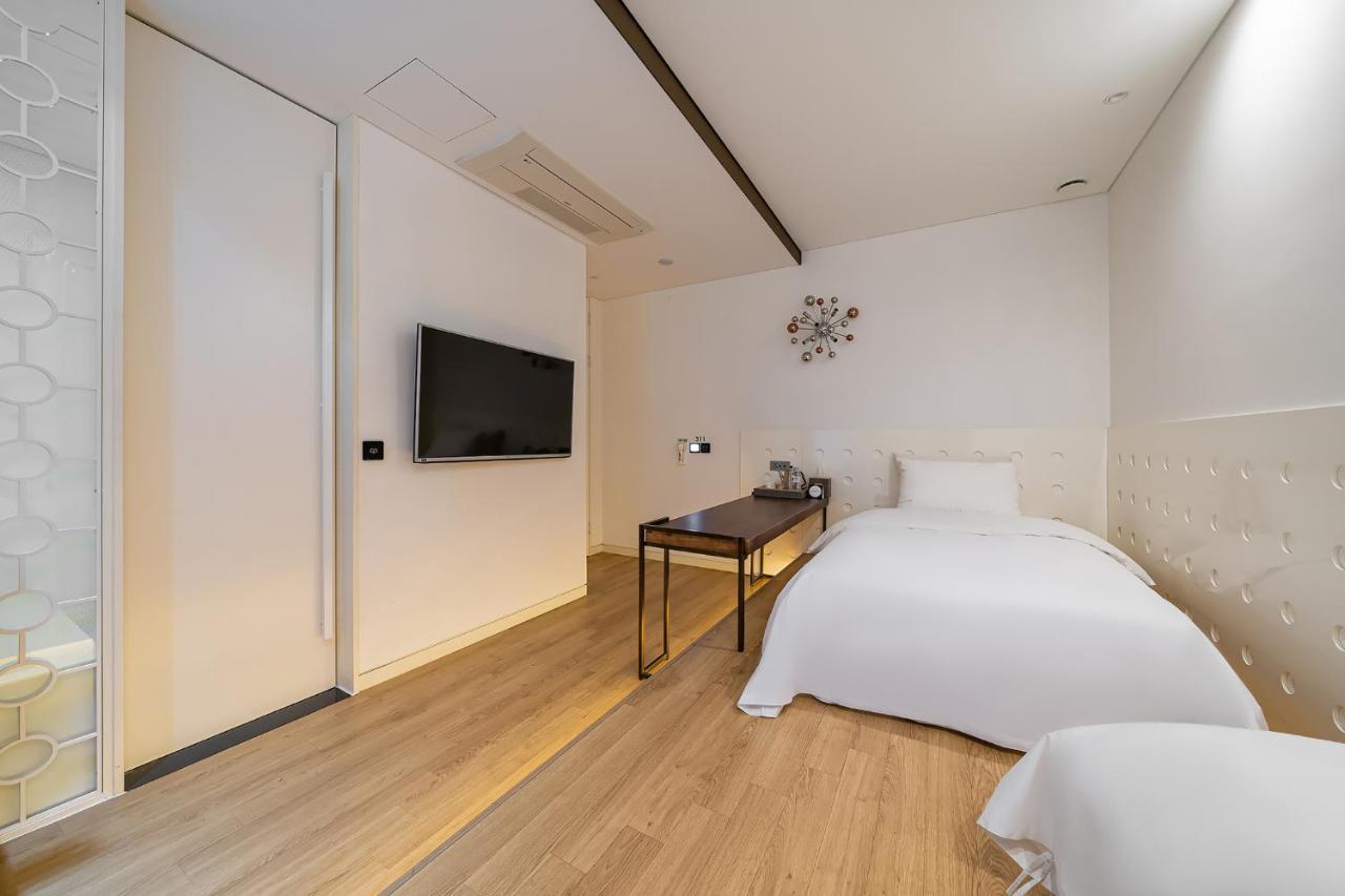 Hotel The Designers Kondae Seul Esterno foto